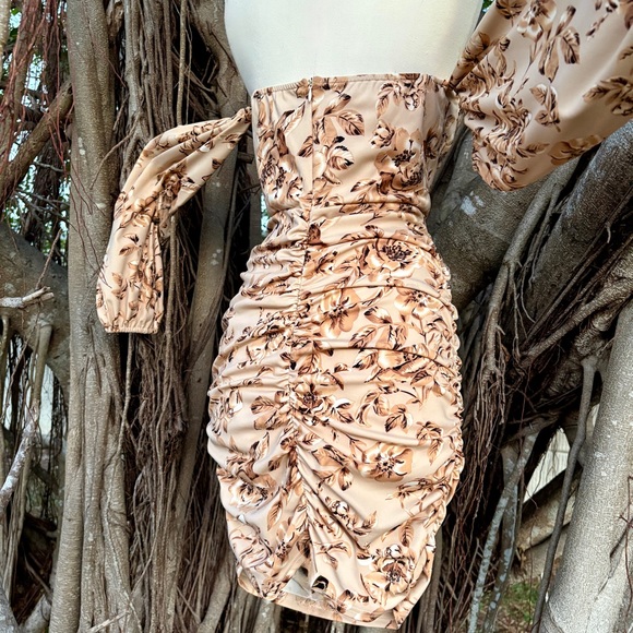 Brown Floral Corset Mini Dress Size M 8 Cold Shoulder Ruched Cocktail Party Zip - Picture 7 of 17